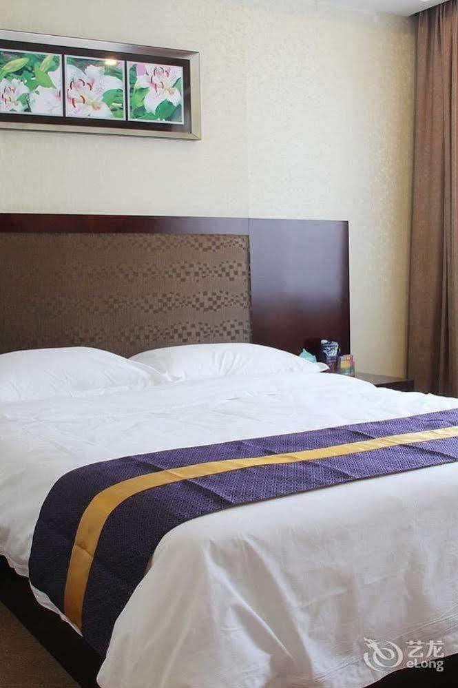 Zhuhai Platinum Holiday Hotel Экстерьер фото